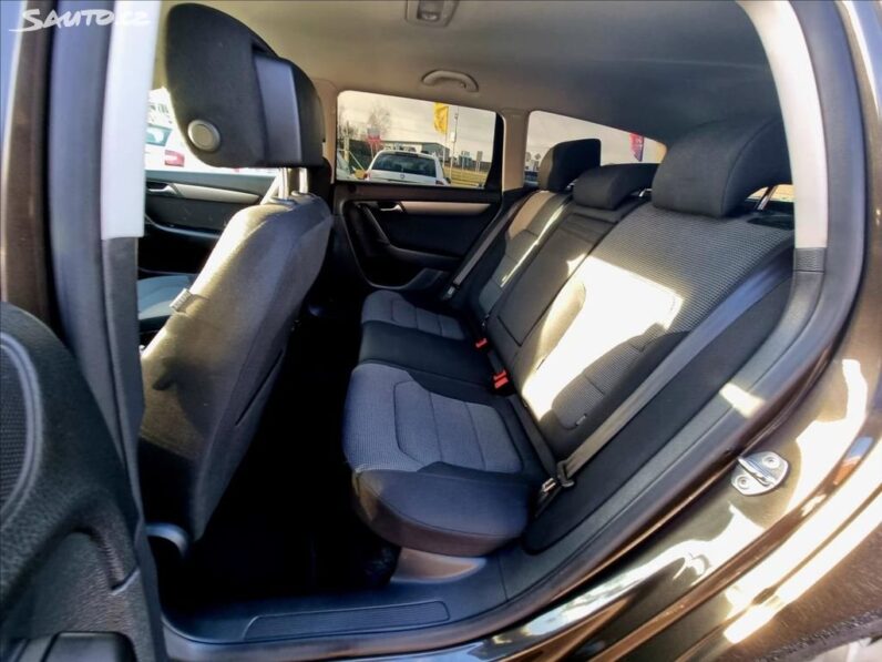 
								Volkswagen Passat – 1,6 TDi 77KW DSG,Comfort full									