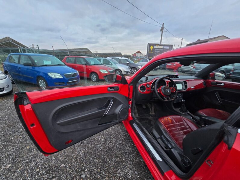 
								Volkswagen Beetle – 1.6 TDi full									