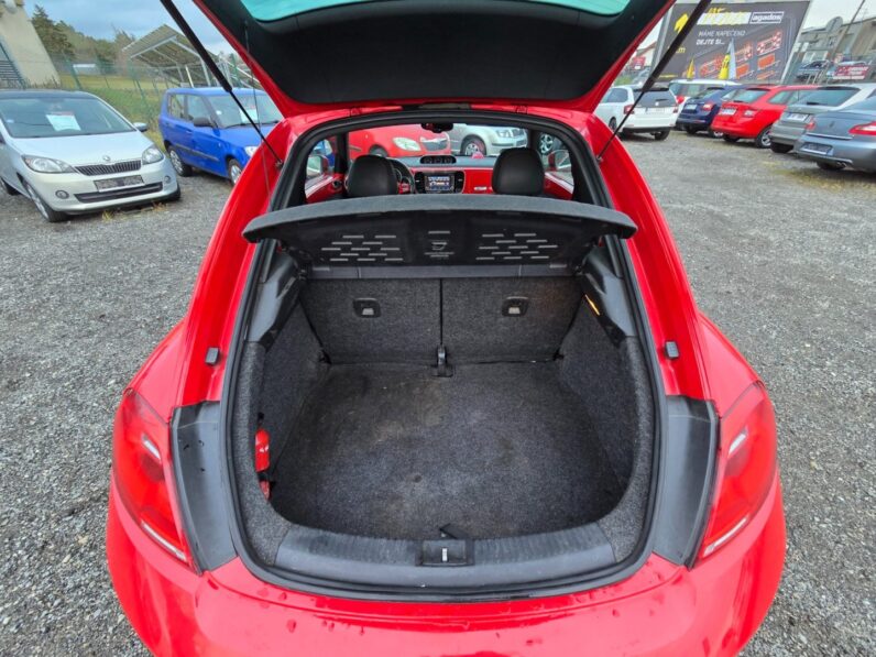 
								Volkswagen Beetle – 1.6 TDi full									