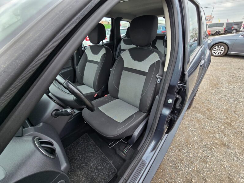 
								Dacia Duster – 1.6 84KW LPG full									