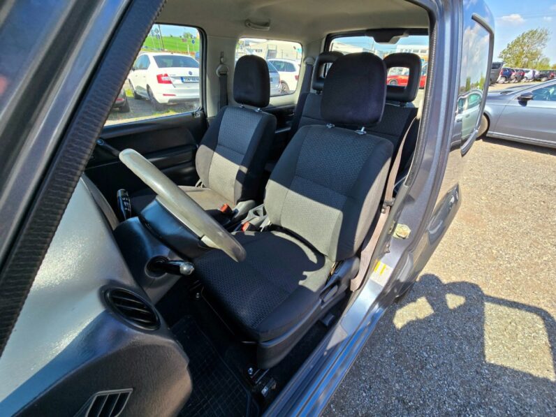 
								Suzuki Jimny – 1.3i 4x4 63kw full									