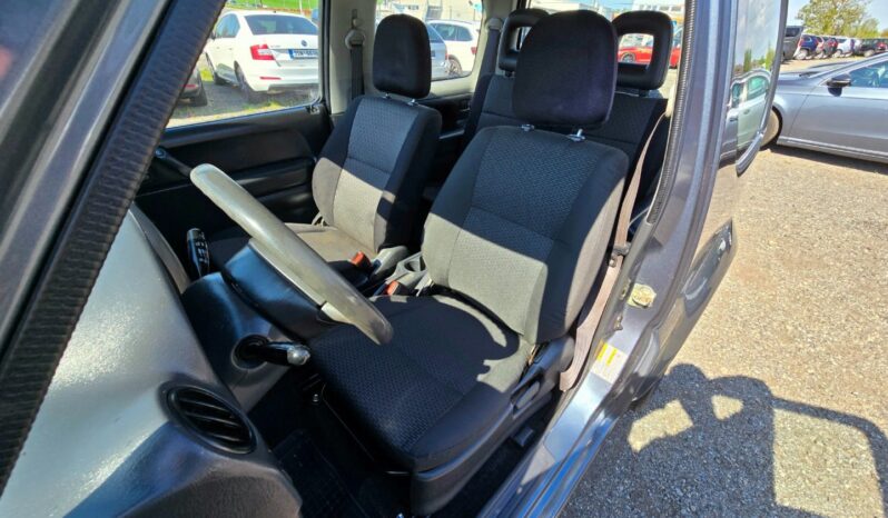 
								Suzuki Jimny – 1.3i 4x4 63kw full									