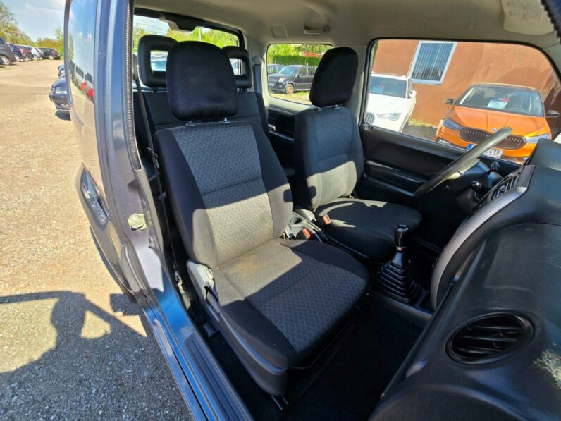 
								Suzuki Jimny – 1.3i 4x4 63kw full									