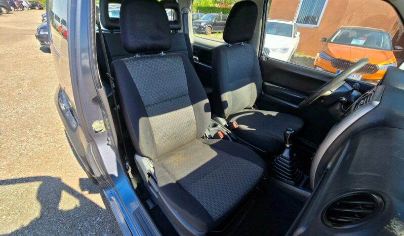 
								Suzuki Jimny – 1.3i 4x4 63kw full									