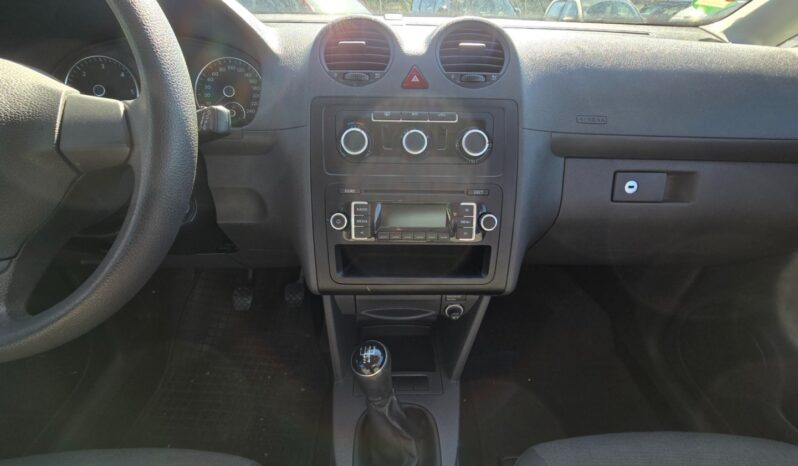 
								Volkswagen Caddy – 1.6 TDi 75KW,klima,tažné full									