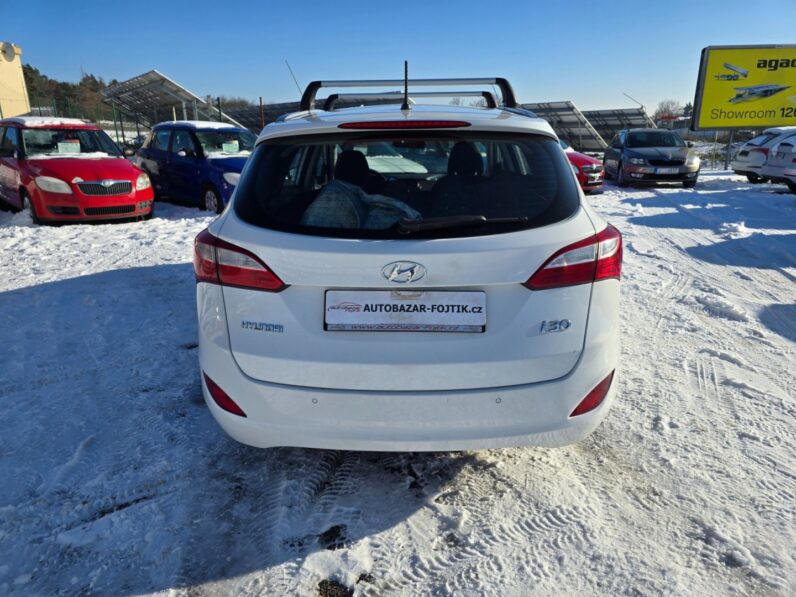 
								Hyundai i30 – 1.6 GDI  1.maj.Cz garance km full									