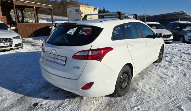 
								Hyundai i30 – 1.6 GDI  1.maj.Cz garance km full									