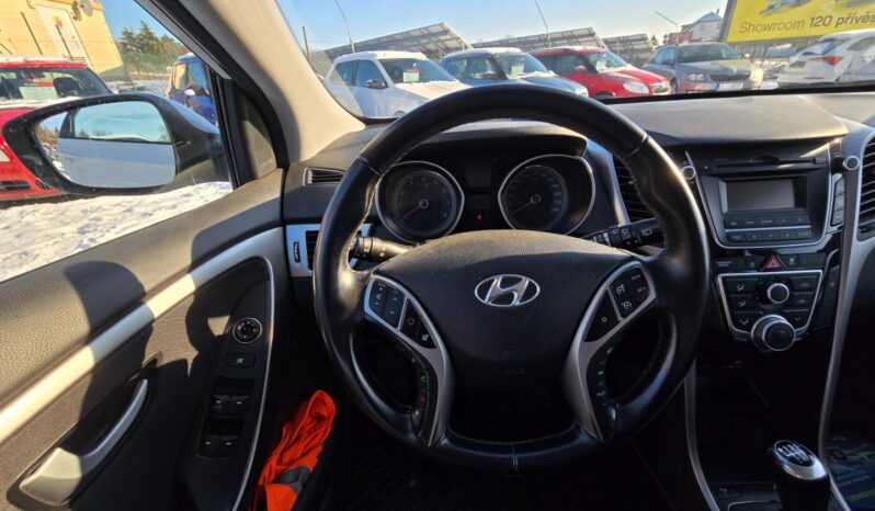 
								Hyundai i30 – 1.6 GDI  1.maj.Cz garance km full									