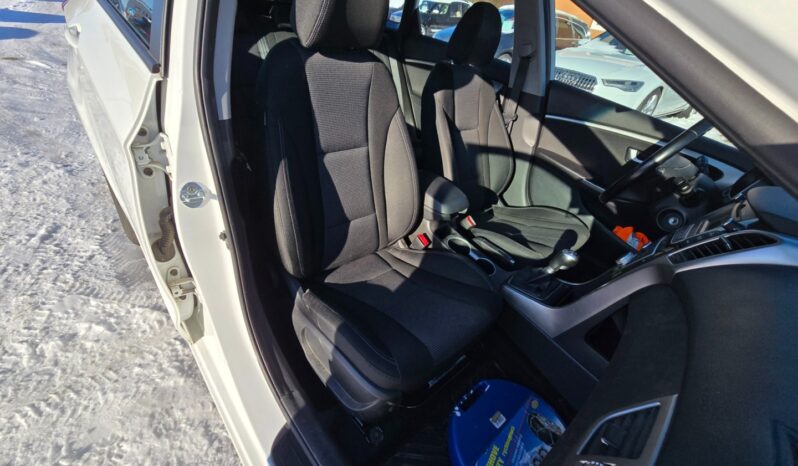 
								Hyundai i30 – 1.6 GDI  1.maj.Cz garance km full									