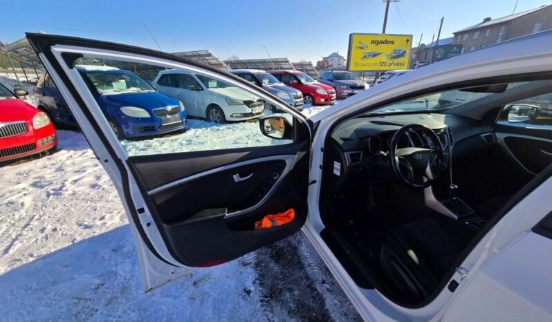 
								Hyundai i30 – 1.6 GDI  1.maj.Cz garance km full									