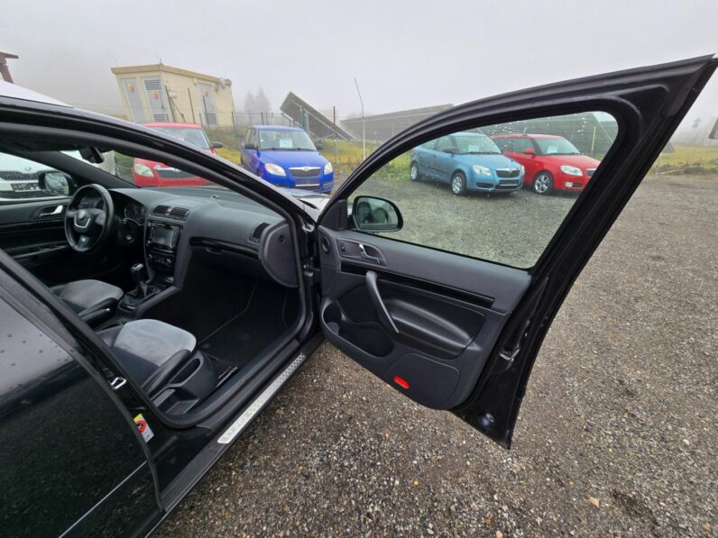 
								Škoda Octavia – 2.0 TDi 125KW RS full									
