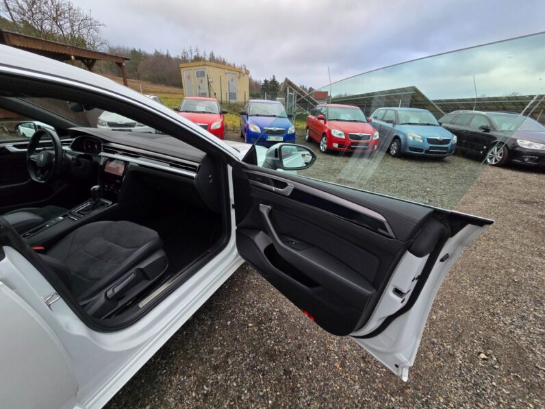 
								Volkswagen Arteon – 2.0 TSi 235KW R-Line 4 motion full									