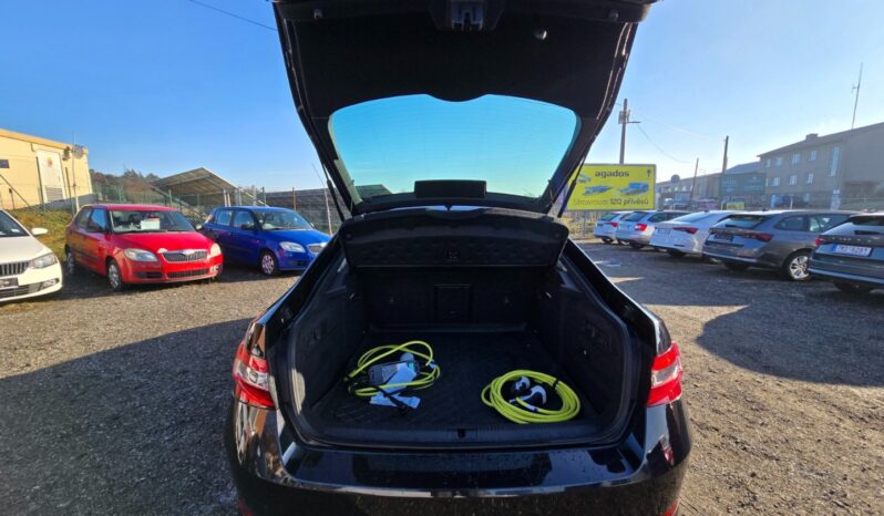 
								Škoda Superb – 1.4TSi IV Style plung in hybri full									