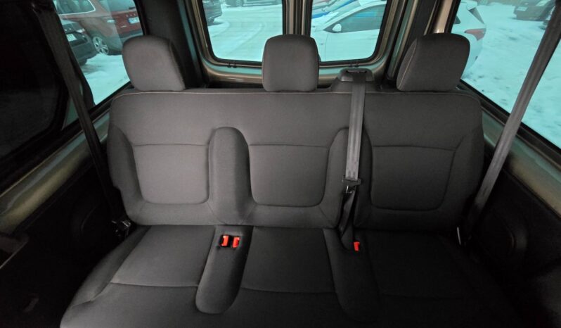 
								Renault Trafic – 1.6 DCi 8.místné,nové CZ full									