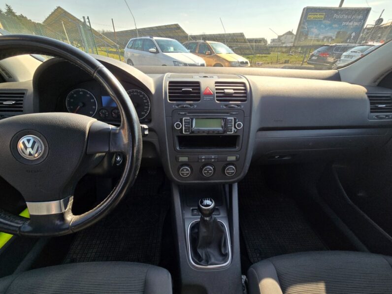 
								Volkswagen Golf – 1.6  75KW 1.majitel nové CZ full									