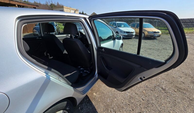 
								Volkswagen Golf – 1.6  75KW 1.majitel nové CZ full									