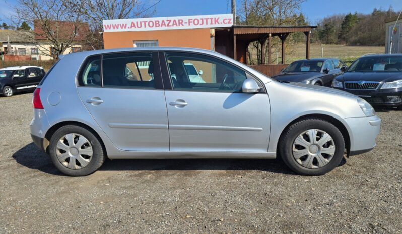 
								Volkswagen Golf – 1.6  75KW 1.majitel nové CZ full									