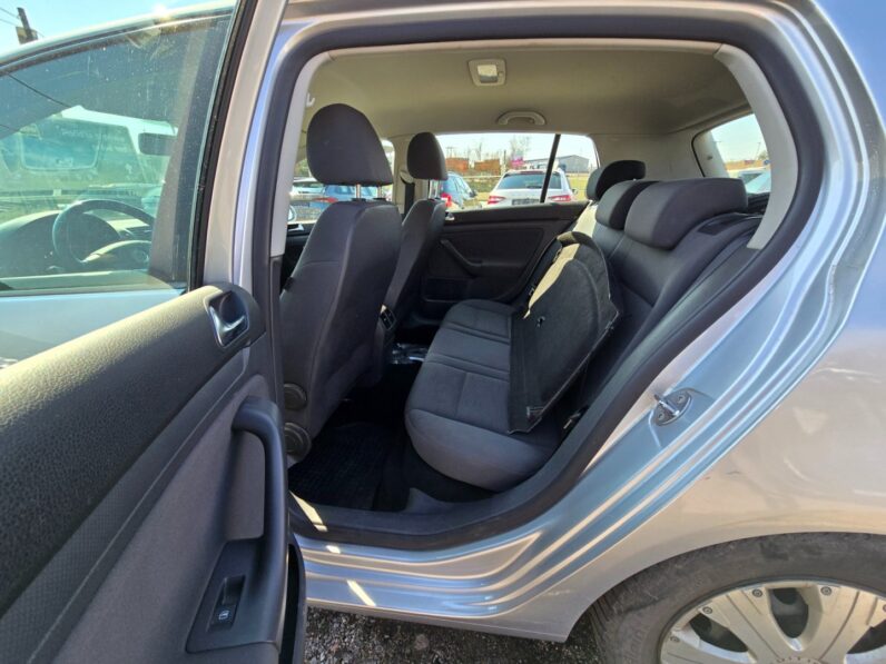 
								Volkswagen Golf – 1.6  75KW 1.majitel nové CZ full									