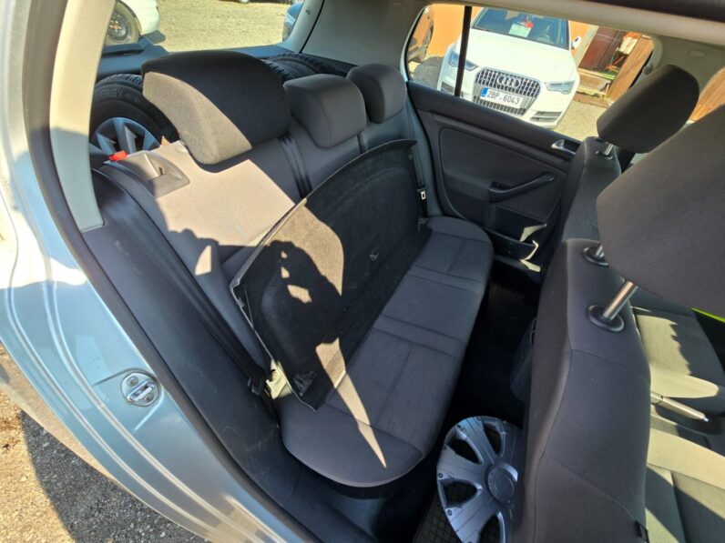 
								Volkswagen Golf – 1.6  75KW 1.majitel nové CZ full									