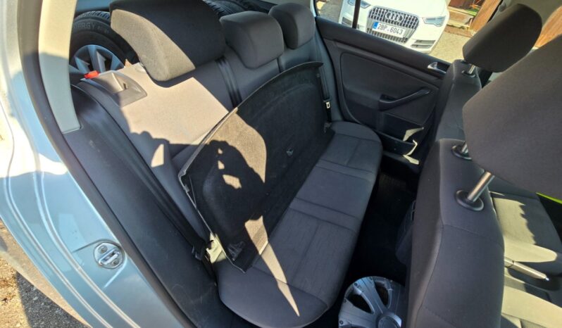 
								Volkswagen Golf – 1.6  75KW 1.majitel nové CZ full									