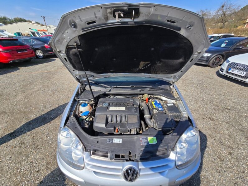 
								Volkswagen Golf – 1.6  75KW 1.majitel nové CZ full									