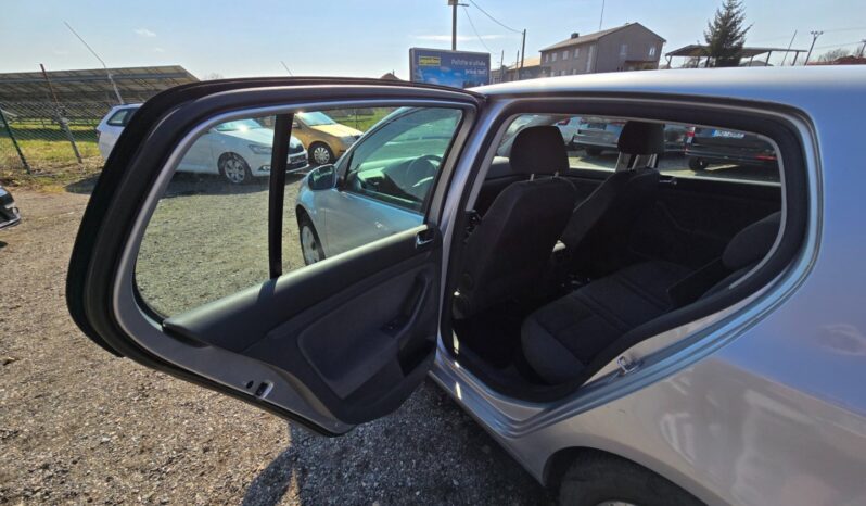 
								Volkswagen Golf – 1.6  75KW 1.majitel nové CZ full									