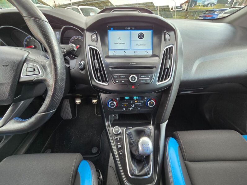 
								Ford Focus – RS 2.3 EcoBoost  250KW AWD full									