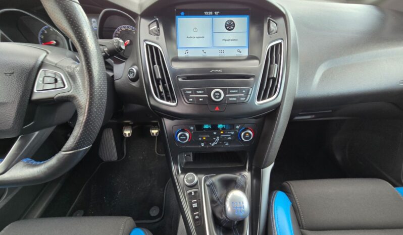 
								Ford Focus – RS 2.3 EcoBoost  250KW AWD full									