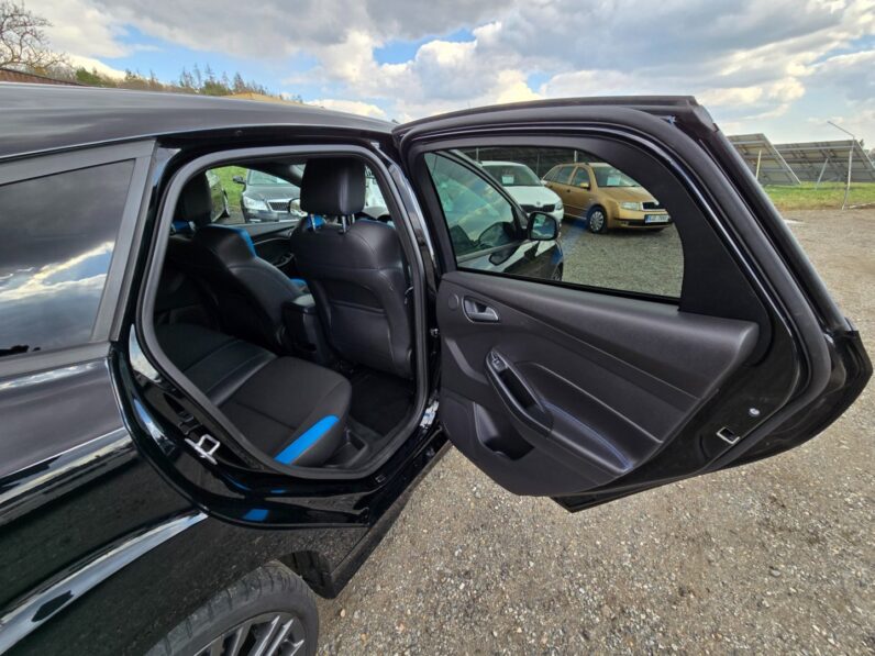 
								Ford Focus – RS 2.3 EcoBoost  250KW AWD full									