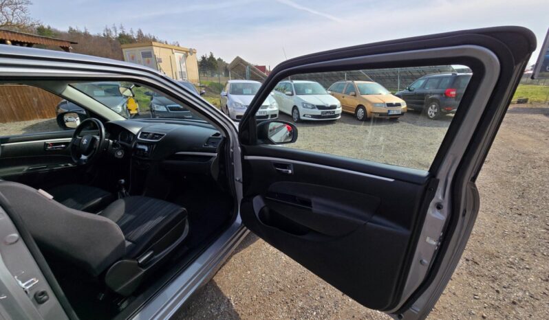 
								Suzuki Swift – 1.2 VVT 69KW klima,bez koroze full									