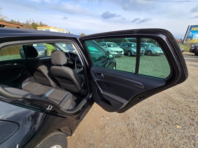 
								Volkswagen Golf – 1.0 TSI Comfortline full									