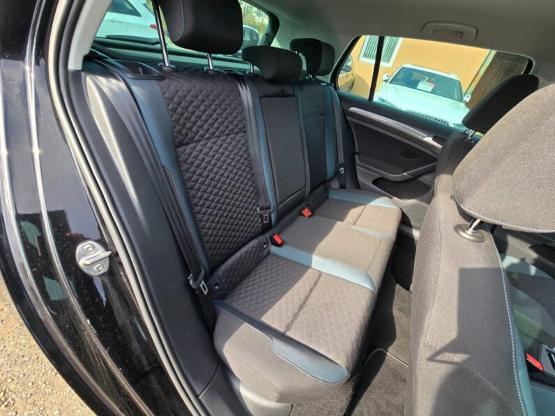 
								Volkswagen Golf – 1.0 TSI Comfortline full									