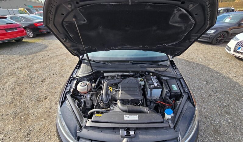 
								Volkswagen Golf – 1.0 TSI Comfortline full									