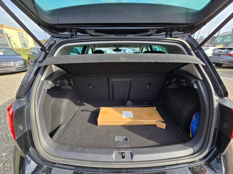 
								Volkswagen Golf – 1.0 TSI Comfortline full									