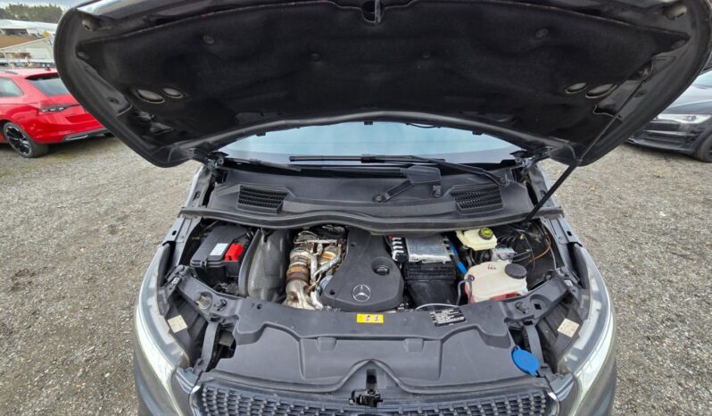 
								Mercedes-Benz Třídy V – 300d AMG 4Matic AVANTGARDE full									