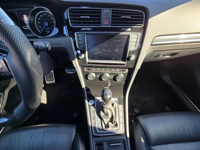 
								Volkswagen Golf – R 2.0TSi 221KW 4 Motion full									