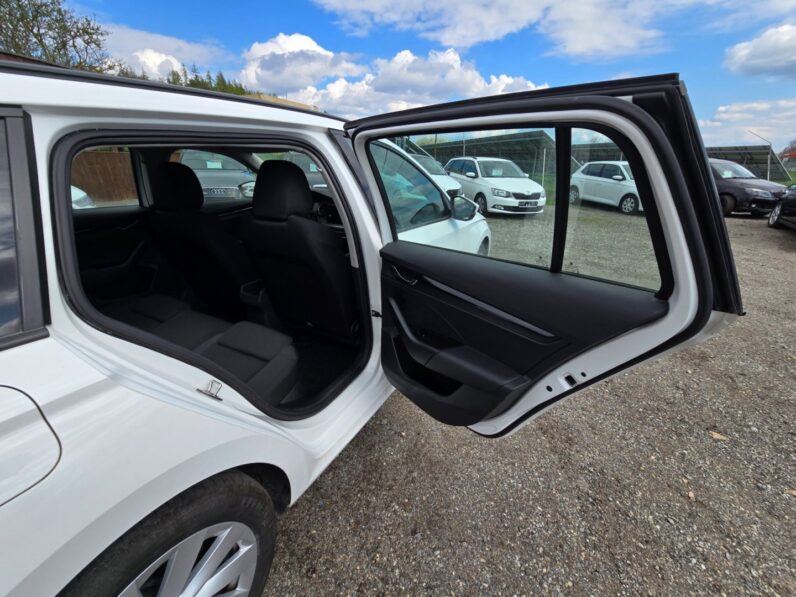 
								Škoda Octavia – 1.5 TGi 96KW Ambiente full									