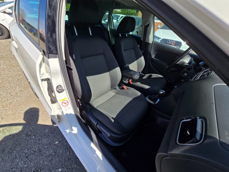 
								Volkswagen Polo – 1.6 TDi 66KW Highline DSG full									