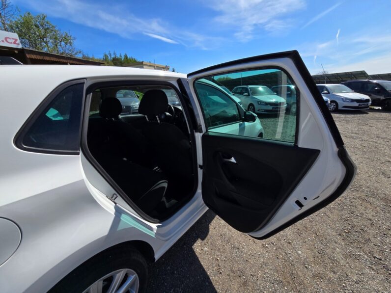 
								Volkswagen Polo – 1.6 TDi 66KW Highline DSG full									