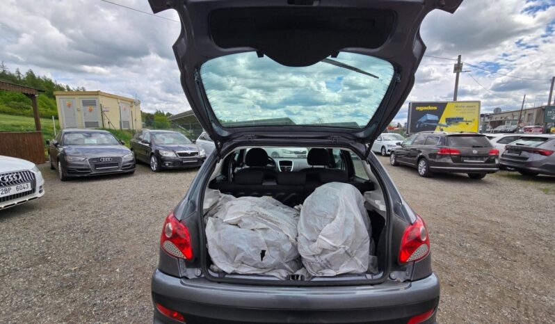 
								Peugeot 206 – 1.1 44kw,klima,2 sady kol full									