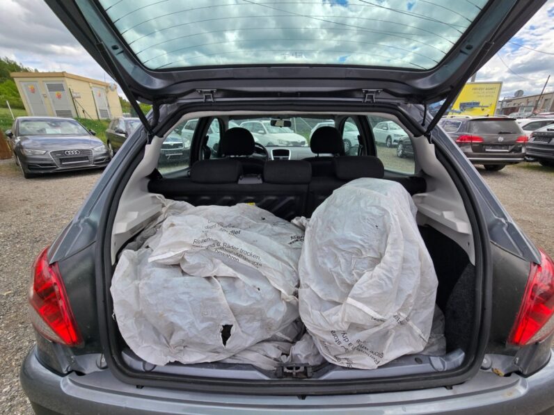 
								Peugeot 206 – 1.1 44kw,klima,2 sady kol full									