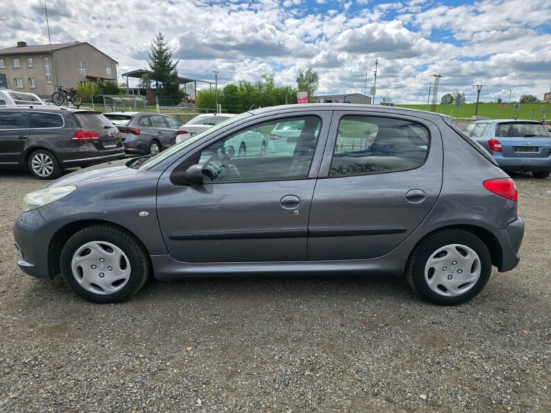 
								Peugeot 206 – 1.1 44kw,klima,2 sady kol full									