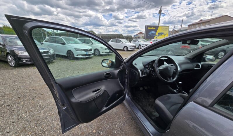 
								Peugeot 206 – 1.1 44kw,klima,2 sady kol full									