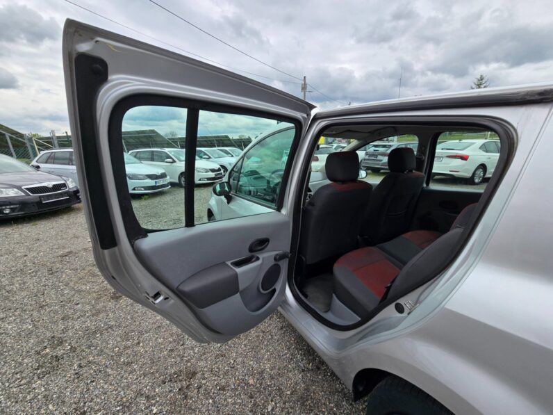 
								Renault Modus – 1.2 55KW klima full									