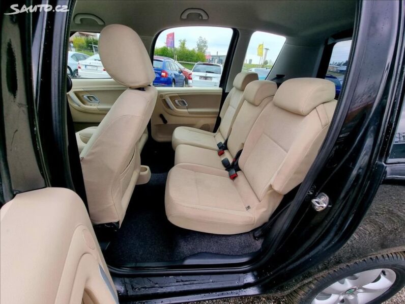 
								Škoda Roomster 1,2 12V HTP Comfort,2 sady kol 2007 full									