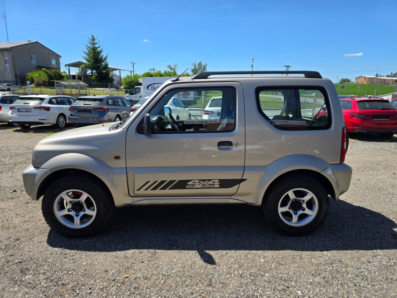 
								Suzuki Jimny 2008 – 1.3 60KW 4×4 tažné,nová STK full									