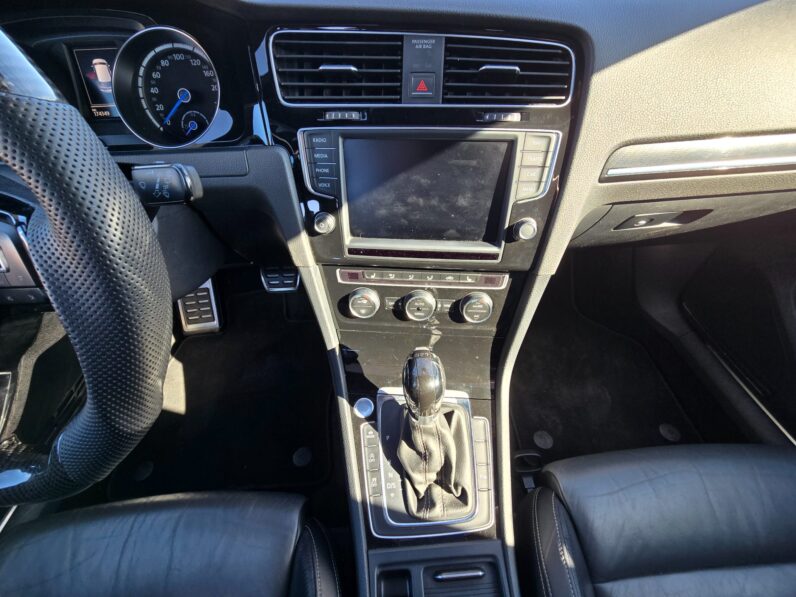 
								Volkswagen Golf 2014 – R 2.0TSi 221KW 4 Motion full									