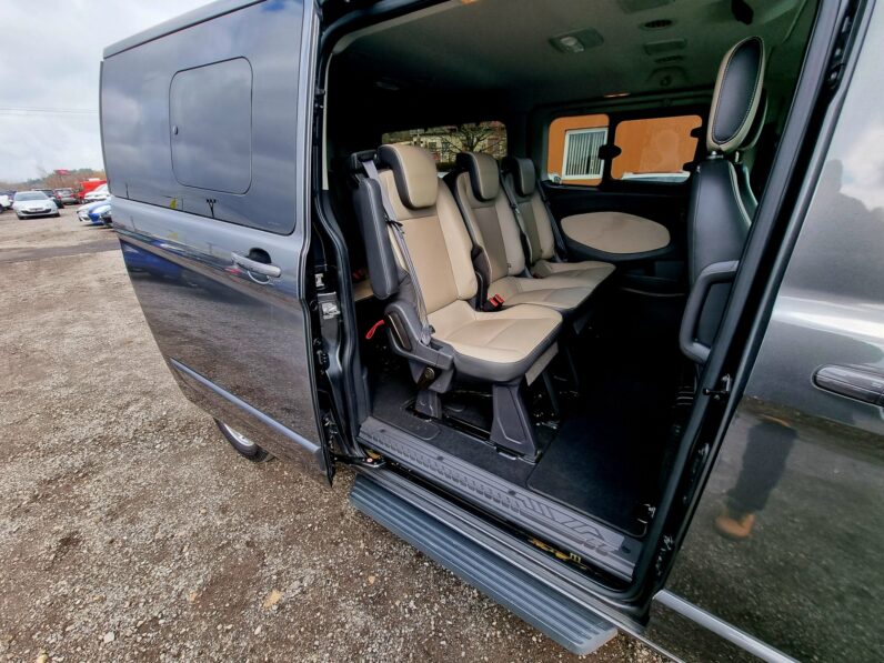
								Ford Tourneo Custom 2017 – 2,0 TDCi 96kW L2 Titanium,8.míst full									