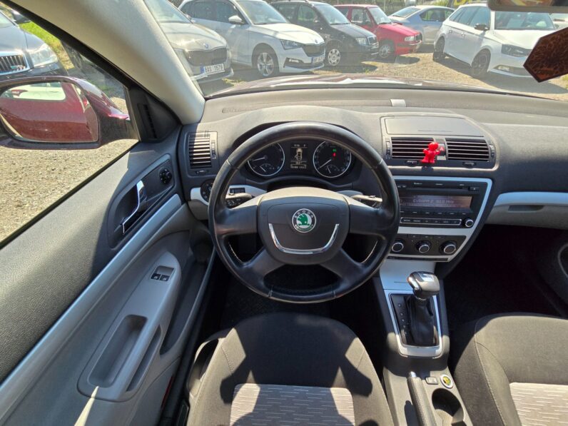 
								Škoda Octavia 2010 – 1.8 Tsi 118kW DSG po servisu full									