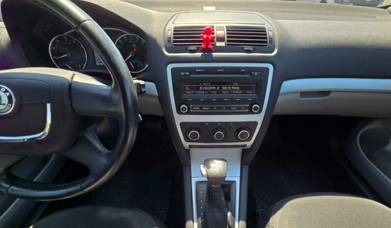 
								Škoda Octavia 2010 – 1.8 Tsi 118kW DSG po servisu full									